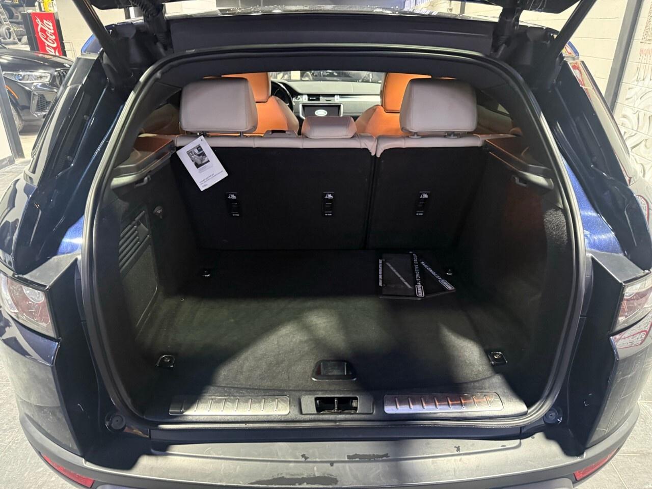 2017 Land Rover Range Rover Evoque 5dr HB HSE 2017 Range Rover Evoque HSE Photo