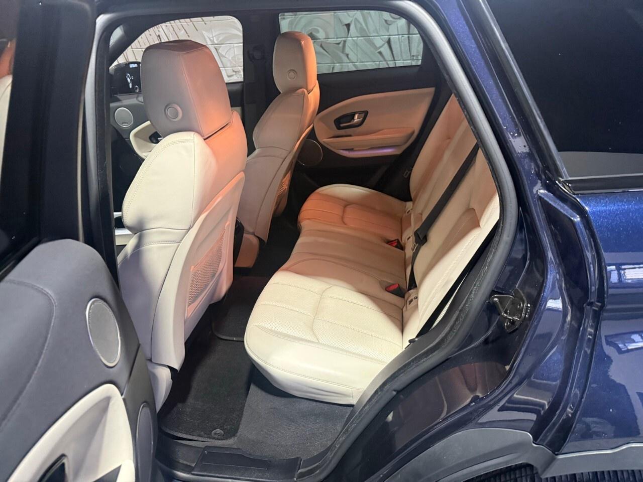 2017 Land Rover Range Rover Evoque 5dr HB HSE 2017 Range Rover Evoque HSE Photo