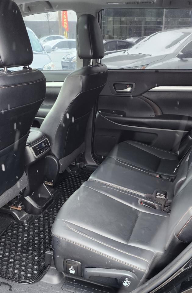 2019 Toyota Highlander Hybrid XLE AWD, FREE OF ACCIDENTS, ONE OWNER Photo