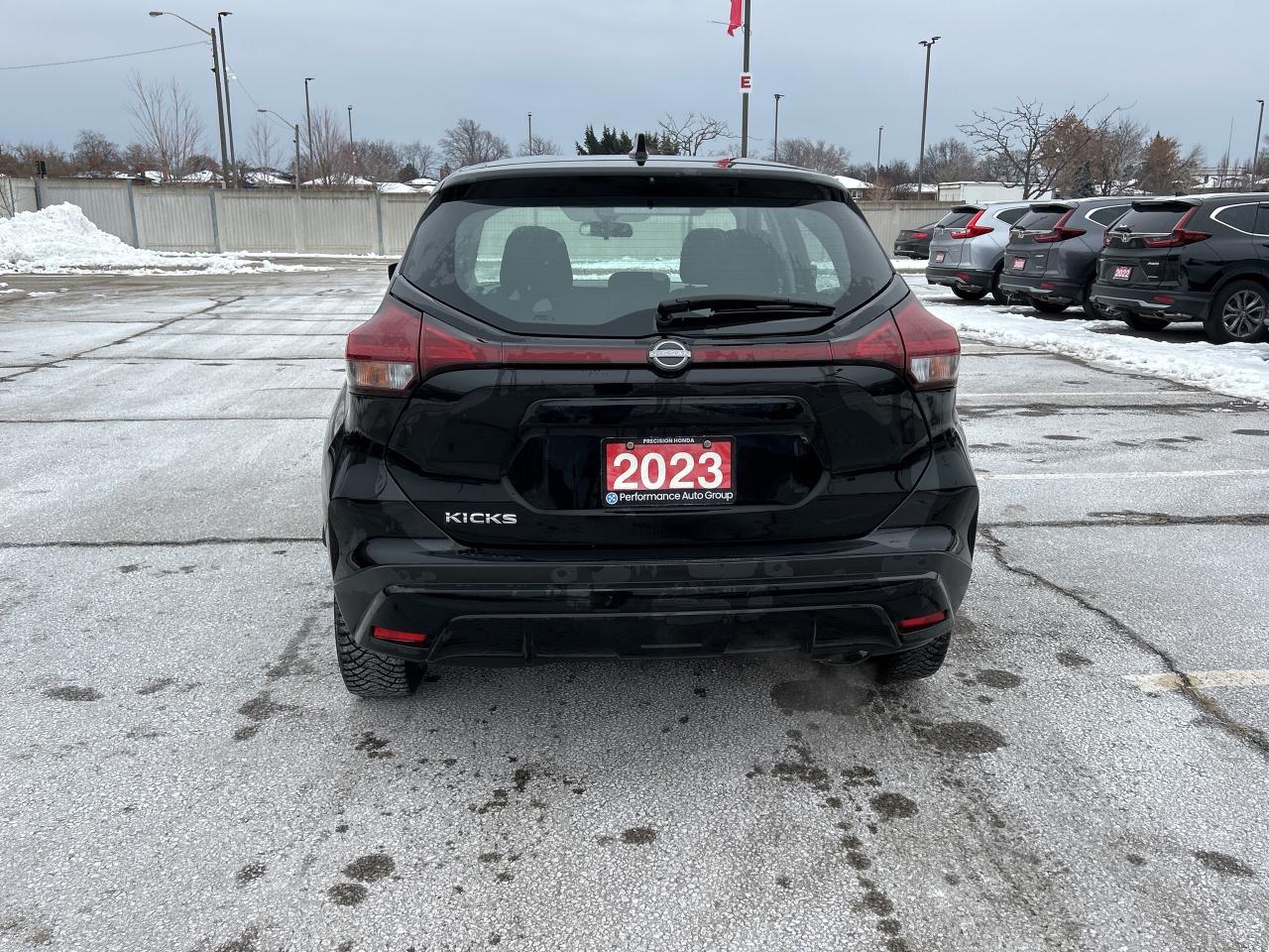 2023 Nissan Kicks S FWD CarPlay Blind Spot Rear Camera Bluetooth Photo3