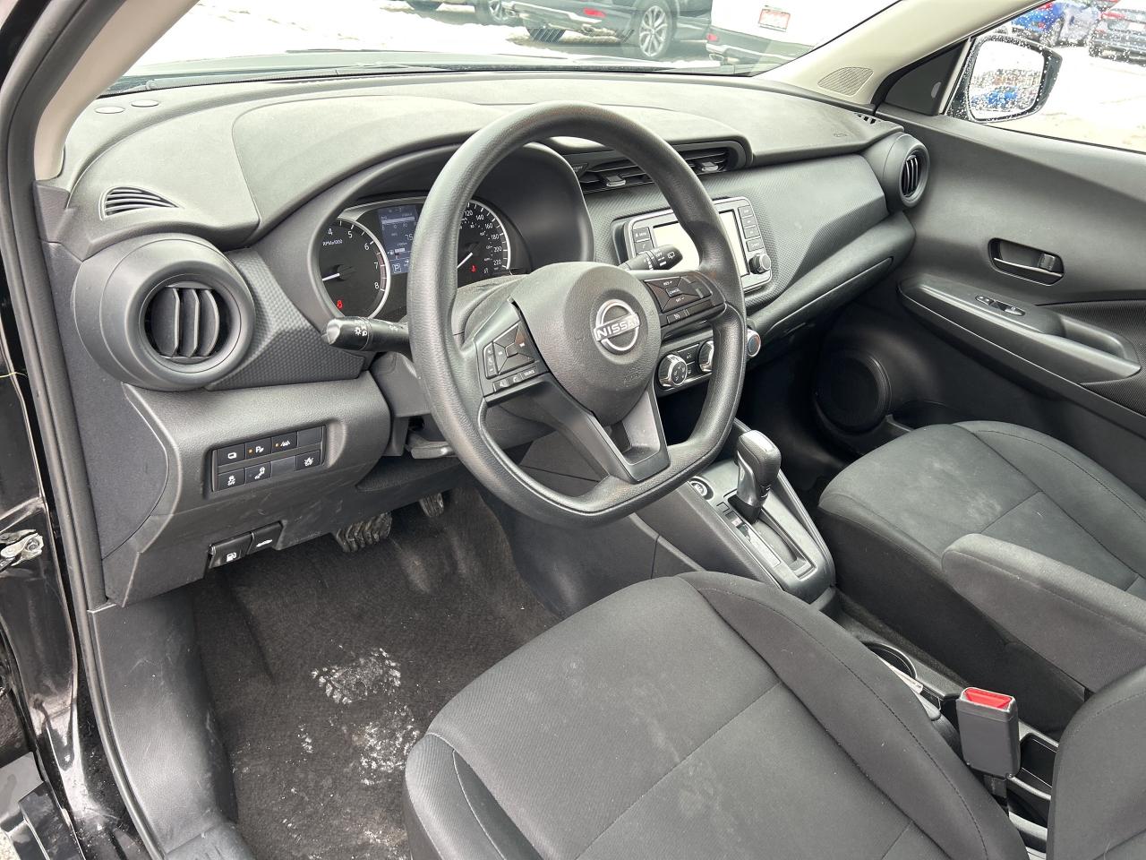 2023 Nissan Kicks S FWD CarPlay Blind Spot Rear Camera Bluetooth Photo