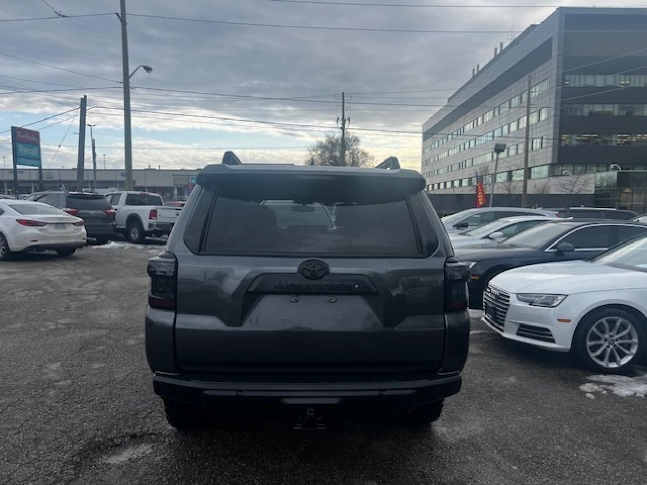 2011 Toyota 4Runner 4WD 4DR V6 SR5 Photo2