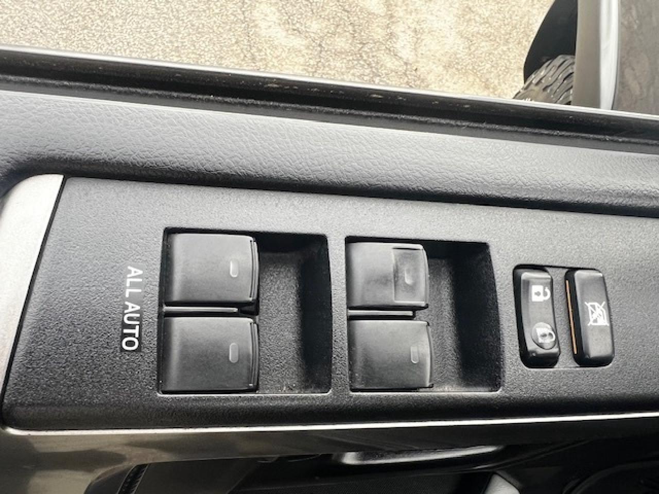 2011 Toyota 4Runner 4WD 4DR V6 SR5 Photo