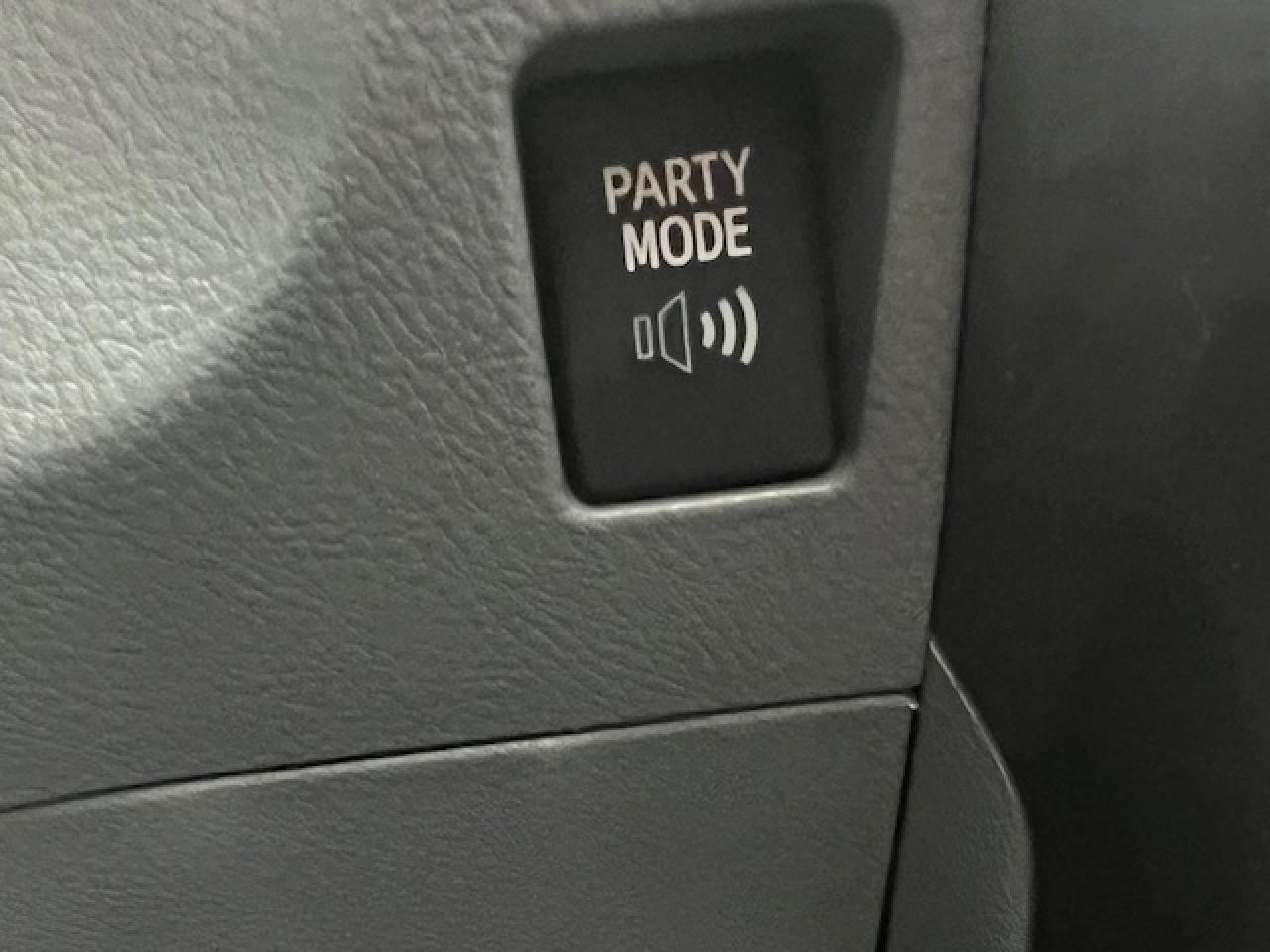 2011 Toyota 4Runner 4WD 4DR V6 SR5 Photo