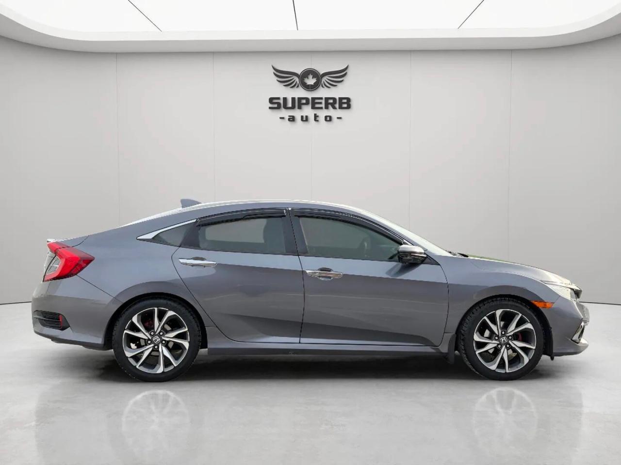 2020 Honda Civic TOURING   SUNROOF   NO ACCIDENT Photo