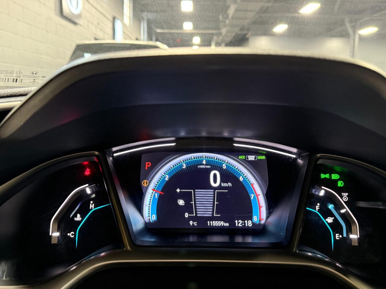 2020 Honda Civic TOURING   SUNROOF   NO ACCIDENT Photo