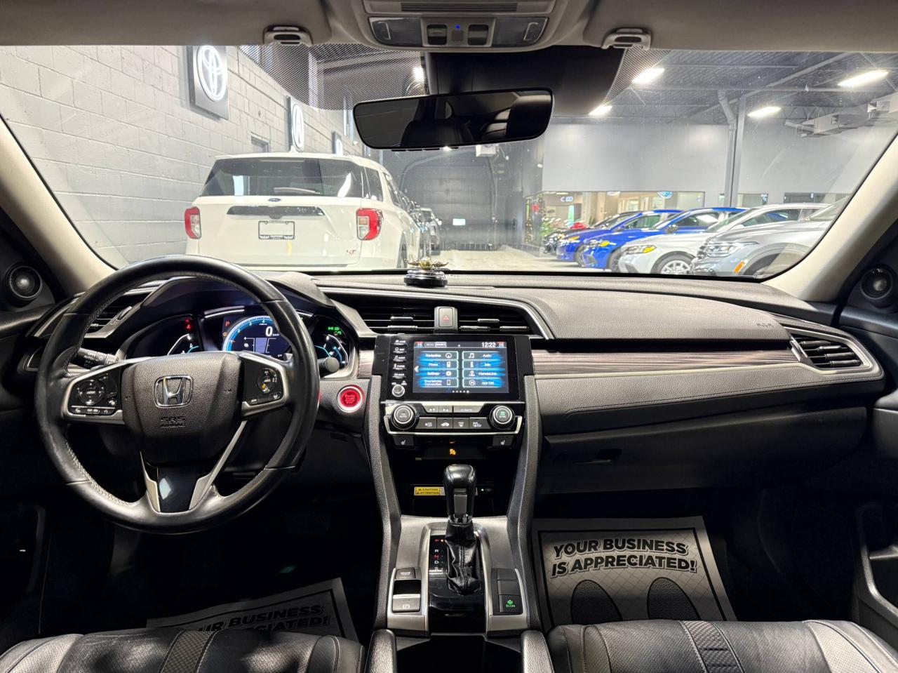 2020 Honda Civic TOURING   SUNROOF   NO ACCIDENT Photo