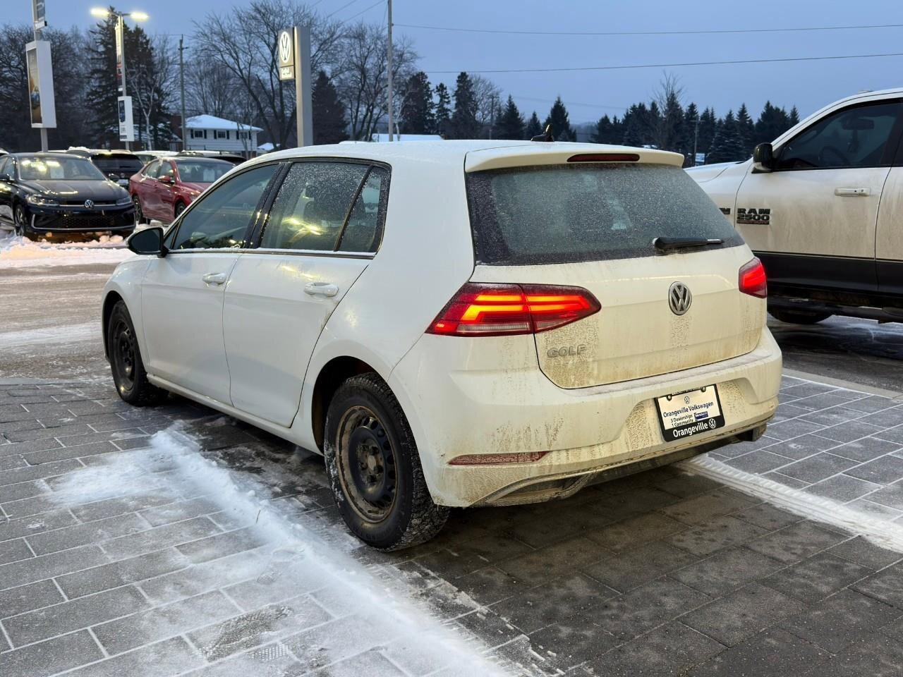 2021 Volkswagen Golf ComfortlineONE-OWNER, ACCIDENT-FREE, HTD SEATS, BA Photo