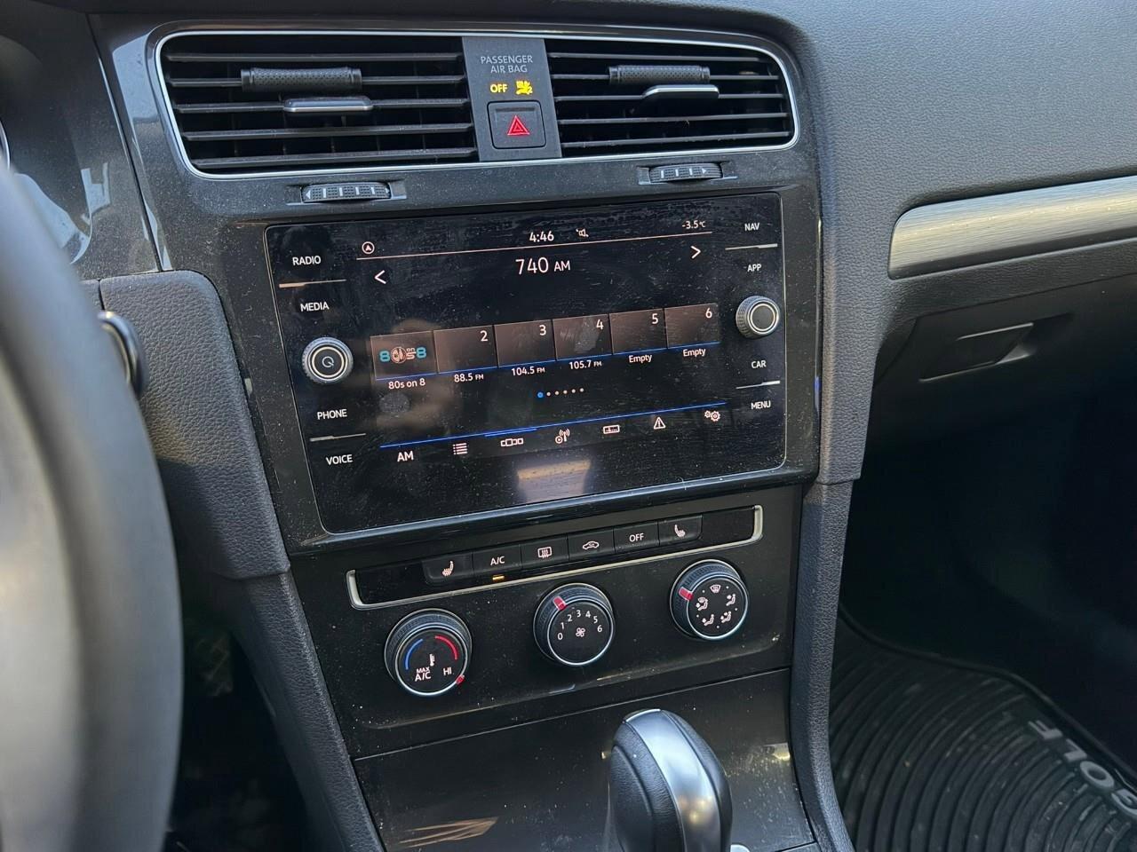 2021 Volkswagen Golf ComfortlineONE-OWNER, ACCIDENT-FREE, HTD SEATS, BA Photo