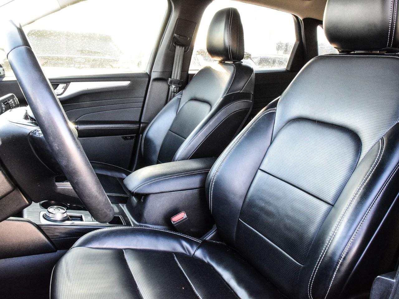 2023 Ford Escape Platinum BLIS   Lane Keeping   Heated Seats Photo