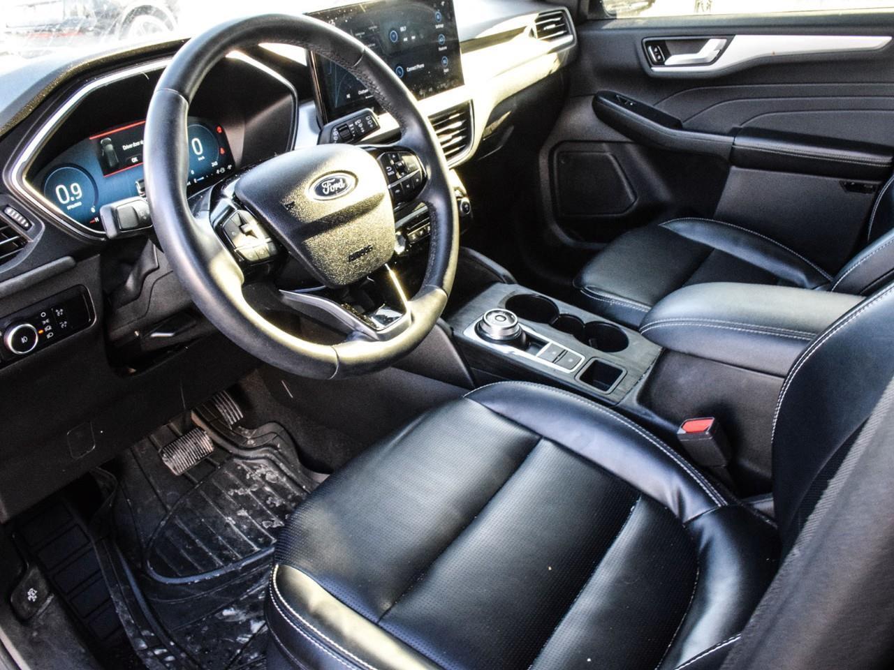 2023 Ford Escape Platinum BLIS   Lane Keeping   Heated Seats Photo