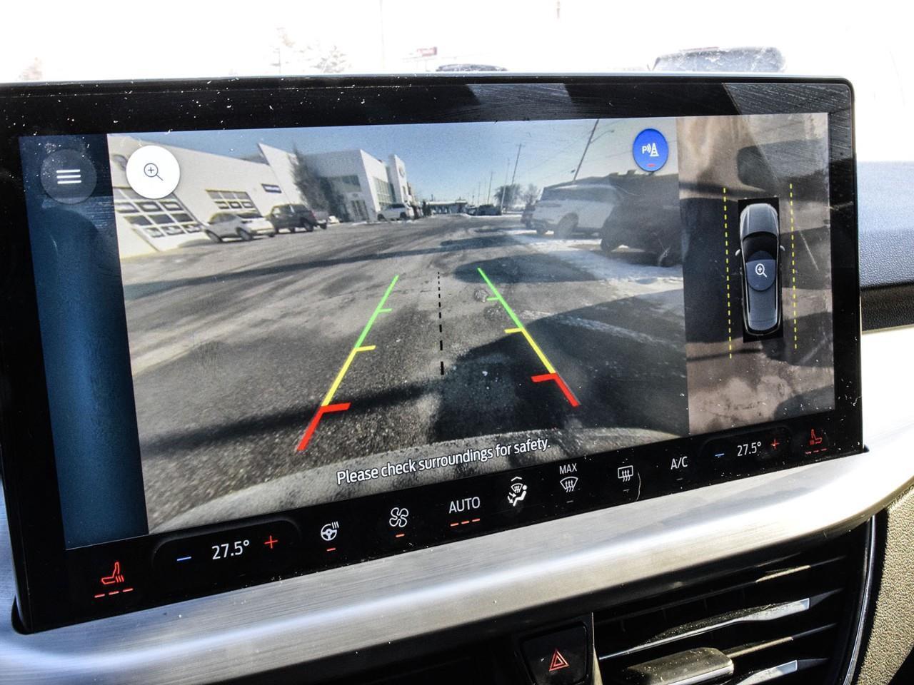 2023 Ford Escape Platinum BLIS   Lane Keeping   Heated Seats Photo