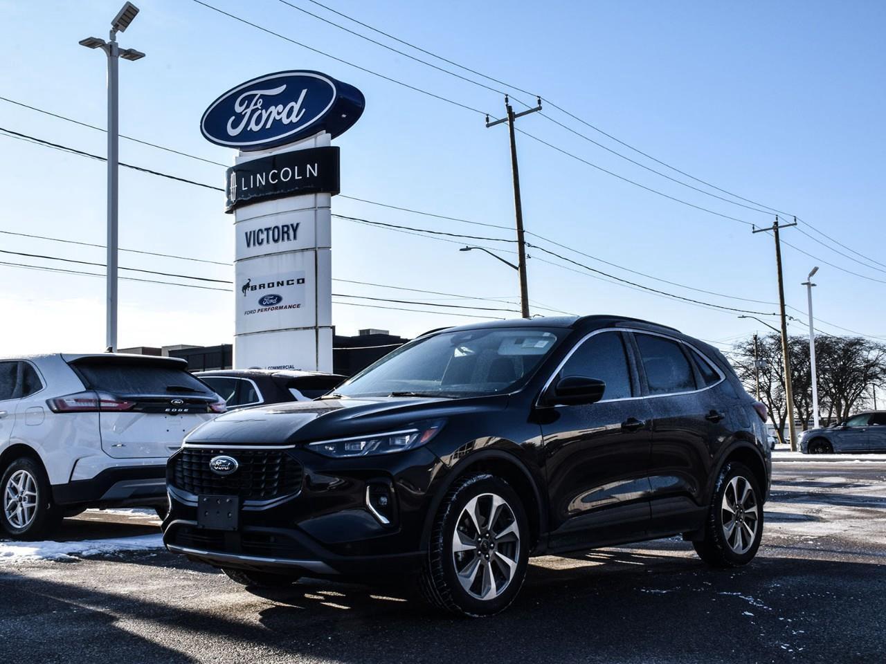 2023 Ford Escape Platinum BLIS   Lane Keeping   Heated Seats Photo