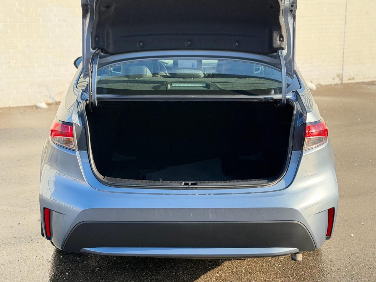 2022 Toyota Corolla LE   ADAPTIVE CRUSE CONTROL   NO ACCIDENT   ONE OW Photo