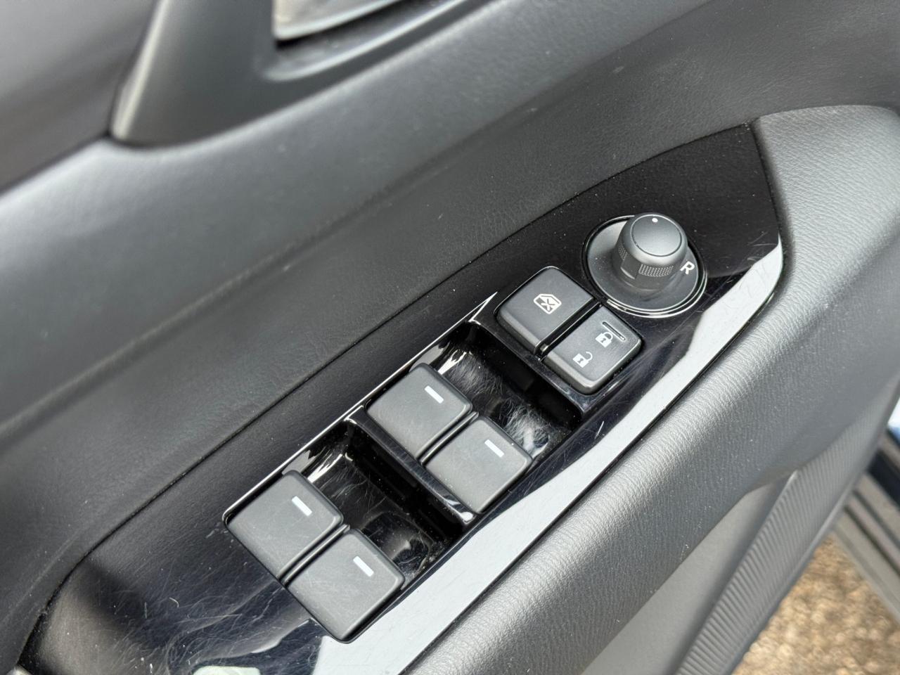 2021 Mazda CX-5 GS   HEATED FRONT SEATS   NO ACCIDENT Photo