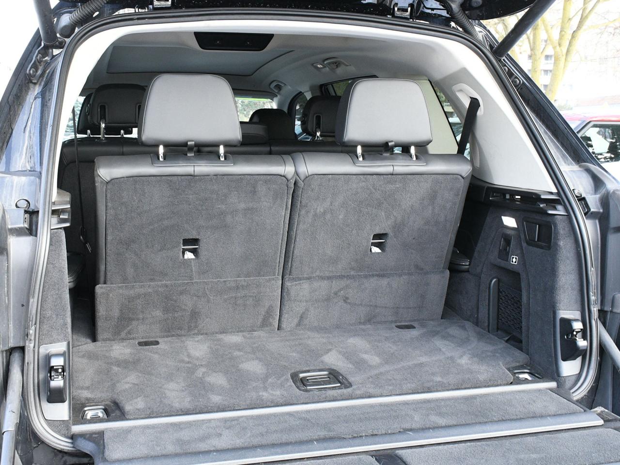 2024 BMW X7 xDrive40i Certified   NAVI   3rd Row   Pano Roof Photo