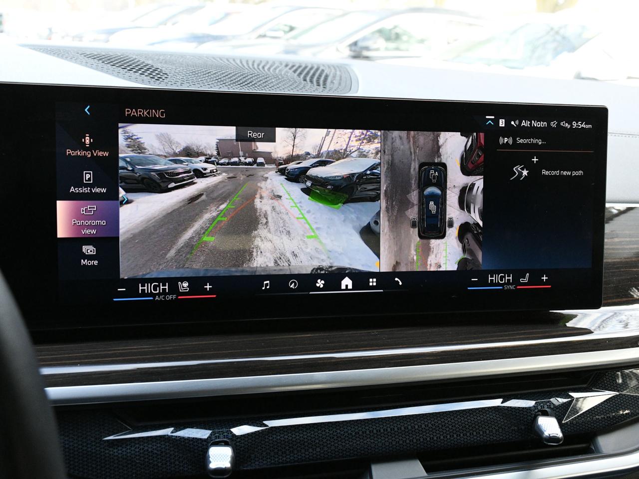 2024 BMW X7 xDrive40i Certified   NAVI   3rd Row   Pano Roof Photo