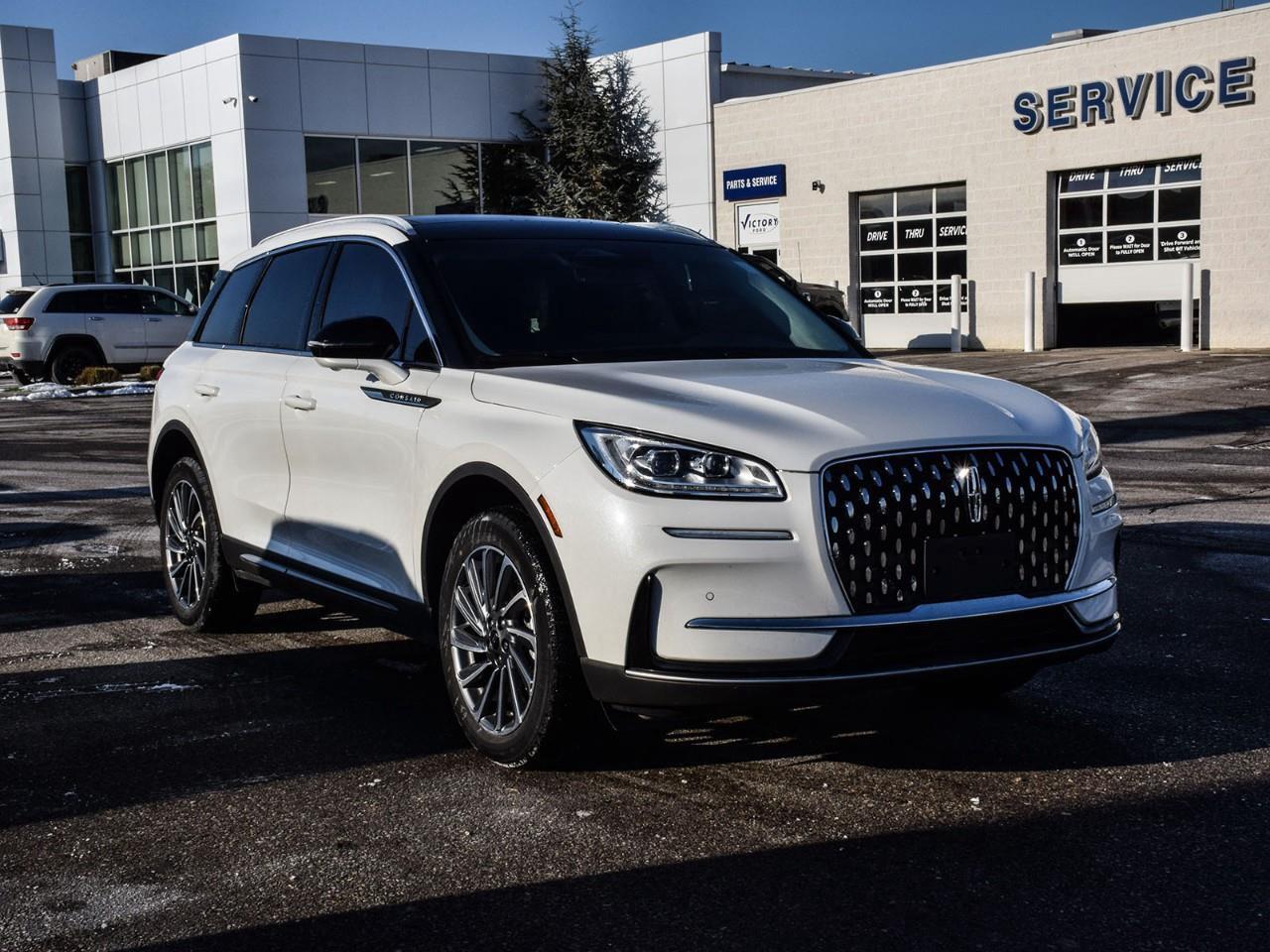 2023 Lincoln Corsair Reserve Panoramic Sunroof   Trailer Tow Pkg Photo