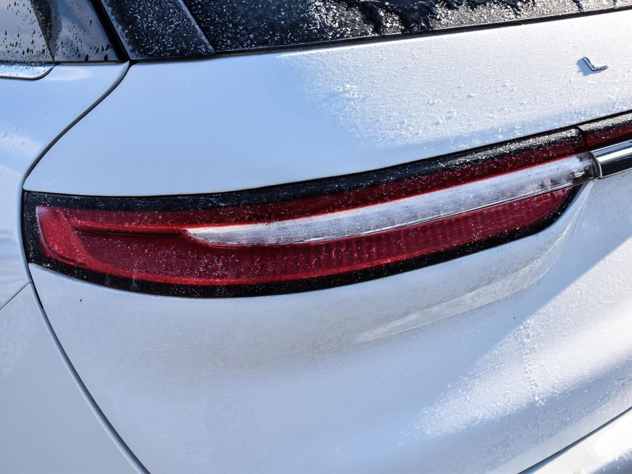 2023 Lincoln Corsair Reserve Panoramic Sunroof   Trailer Tow Pkg Photo