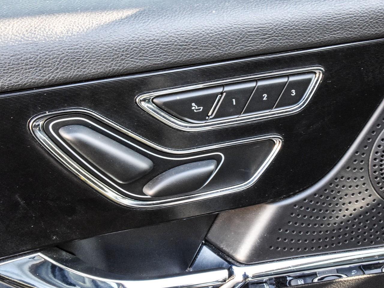 2023 Lincoln Corsair Reserve Panoramic Sunroof   Trailer Tow Pkg Photo