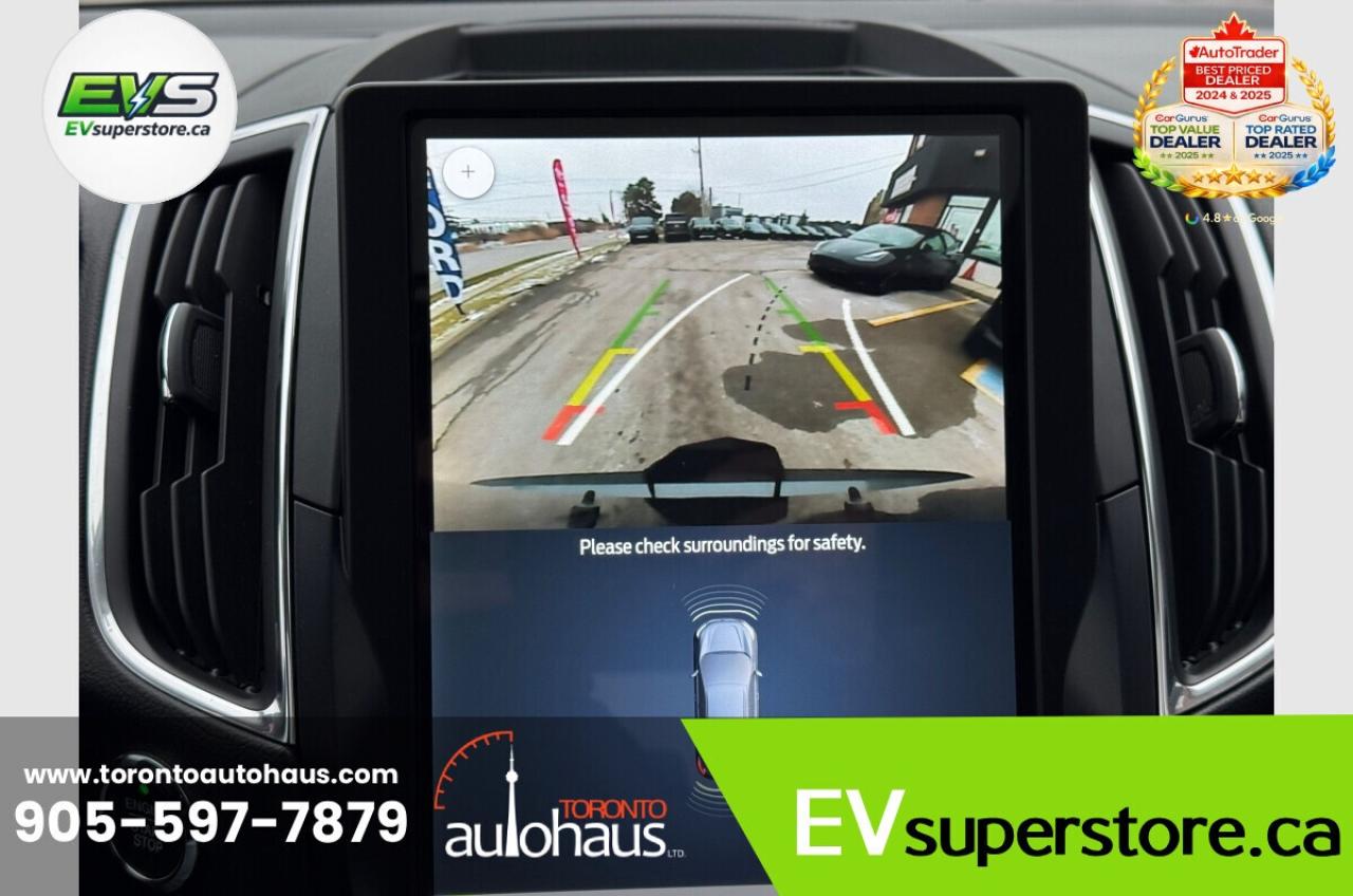 2022 Ford Edge Titanium Photo