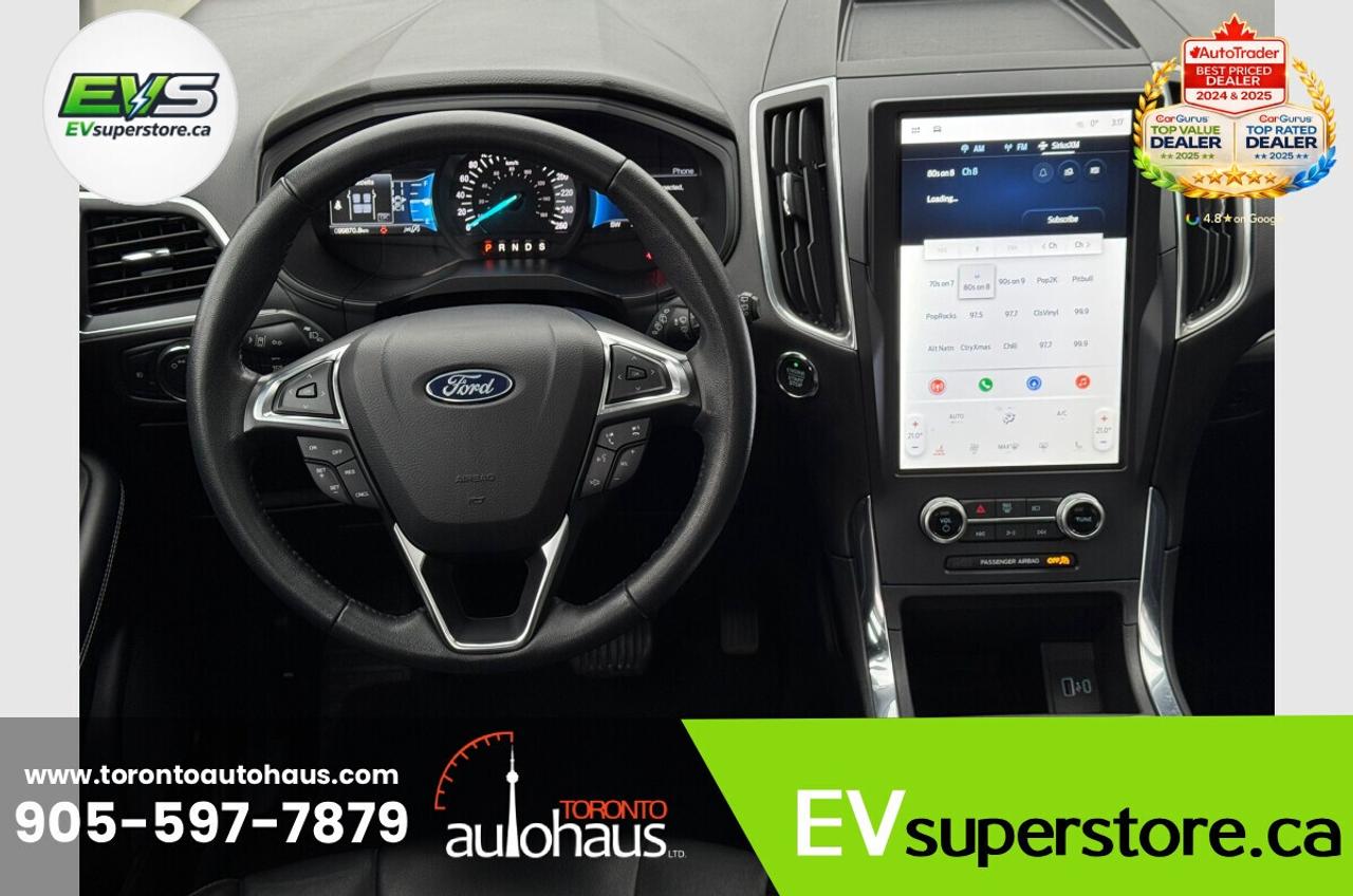 2022 Ford Edge Titanium Photo