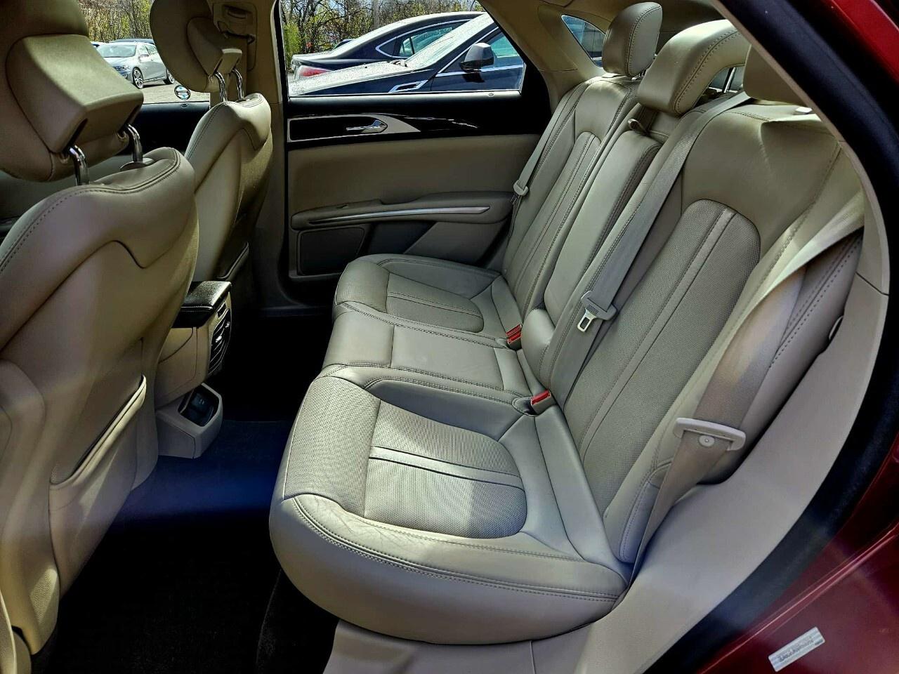 2016 Lincoln MKZ 4dr Sdn AWD One Owner/All Wheel Drive/Fully Loaded Photo