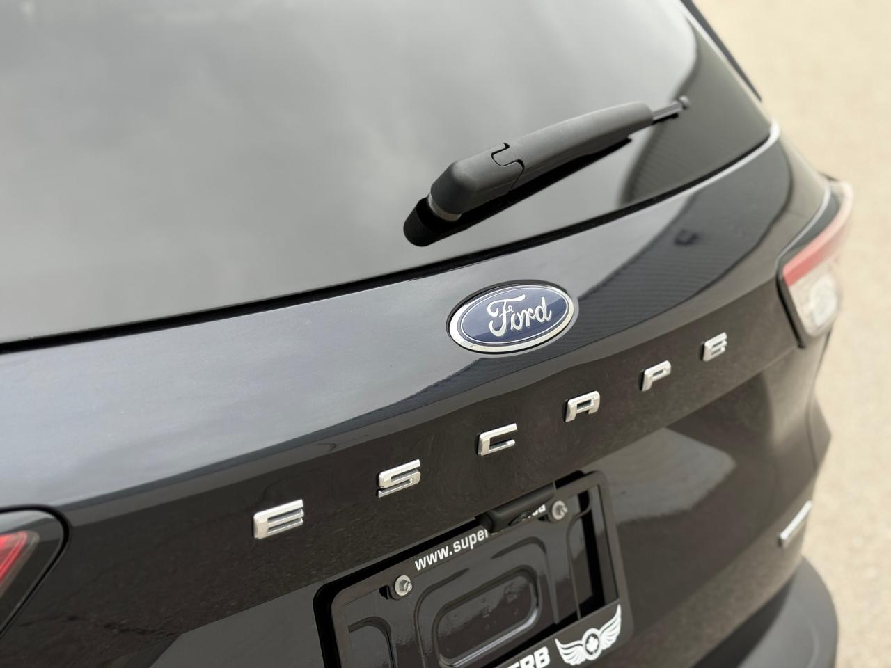 2021 Ford Escape SEL   AWD   NO ACCIDENT   HYBRID Photo