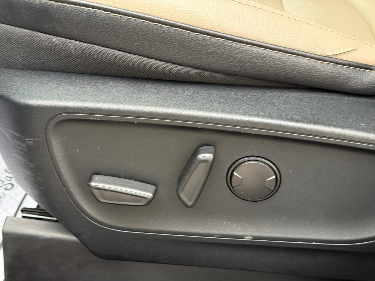 2021 Ford Escape SEL   AWD   NO ACCIDENT   HYBRID Photo