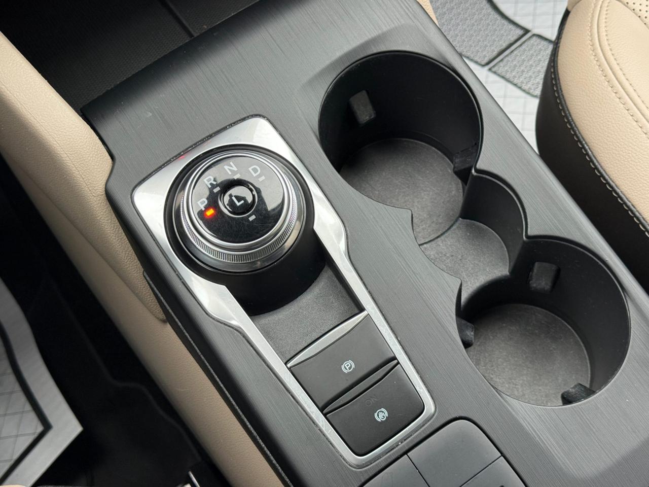 2021 Ford Escape SEL   AWD   NO ACCIDENT   HYBRID Photo