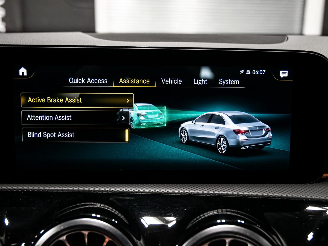 2022 Mercedes-Benz A-Class A 220 4MATIC AMG PKG REAR VIEW CAMERA PANORAMIC Photo