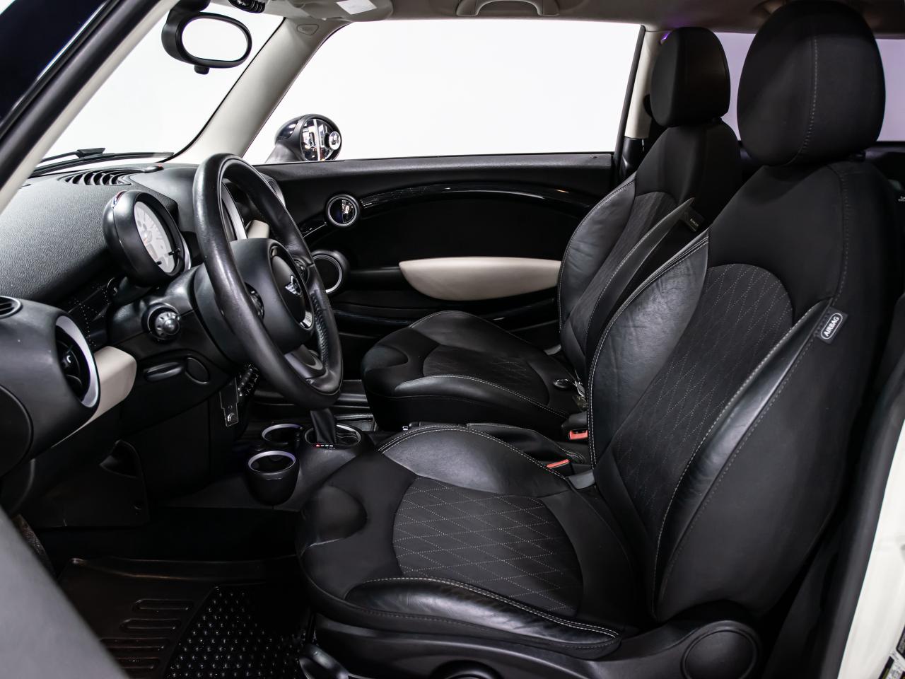 2013 MINI Cooper Hardtop COUPE AUTOMATIC LOW KM PANORAMIC SUNROOF Photo