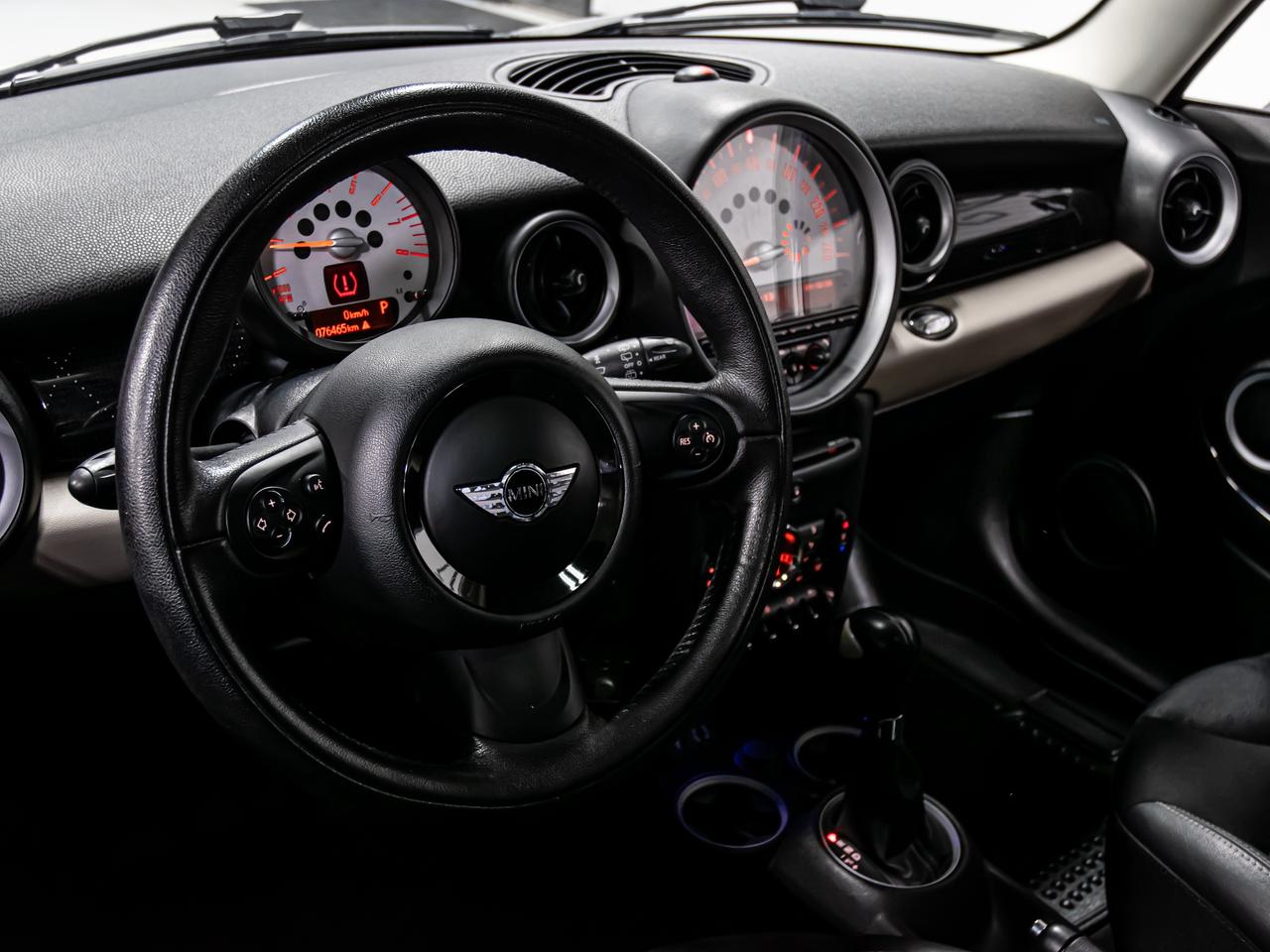 2013 MINI Cooper Hardtop COUPE AUTOMATIC LOW KM PANORAMIC SUNROOF Photo