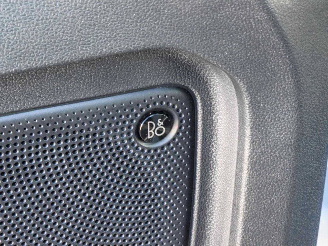 2025 Ford Escape PHEV Panoramic Sunroof   PHEV Premium Package Photo