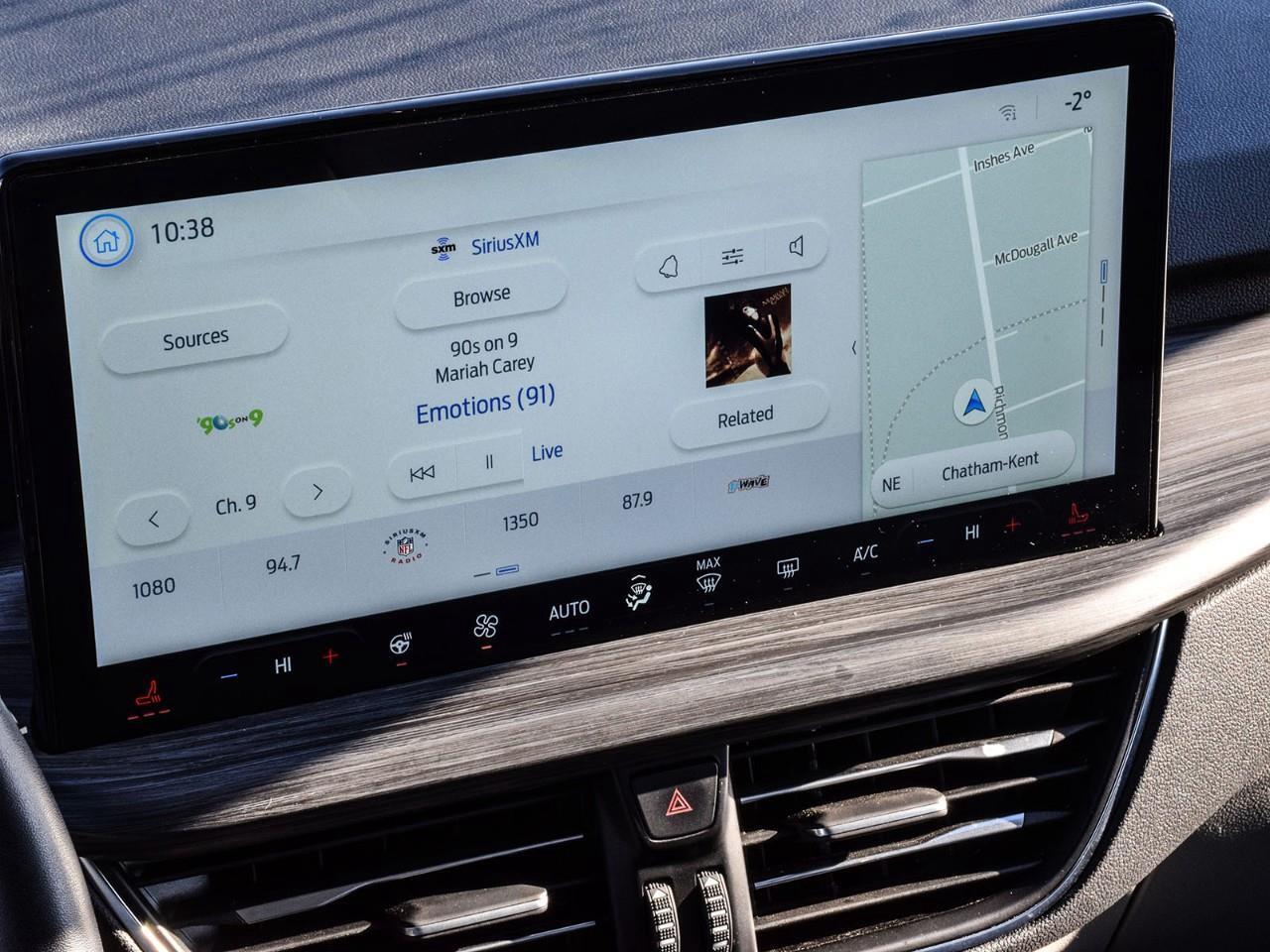 2025 Ford Escape PHEV Panoramic Sunroof   PHEV Premium Package Photo