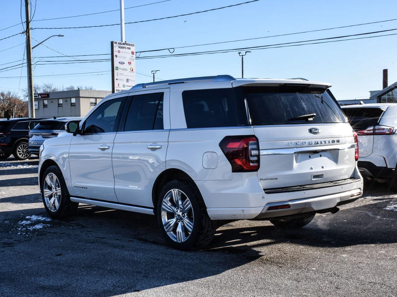 2022 Ford Expedition Platinum Panoramic Sunroof   Heavy Duty Trailer To Photo3