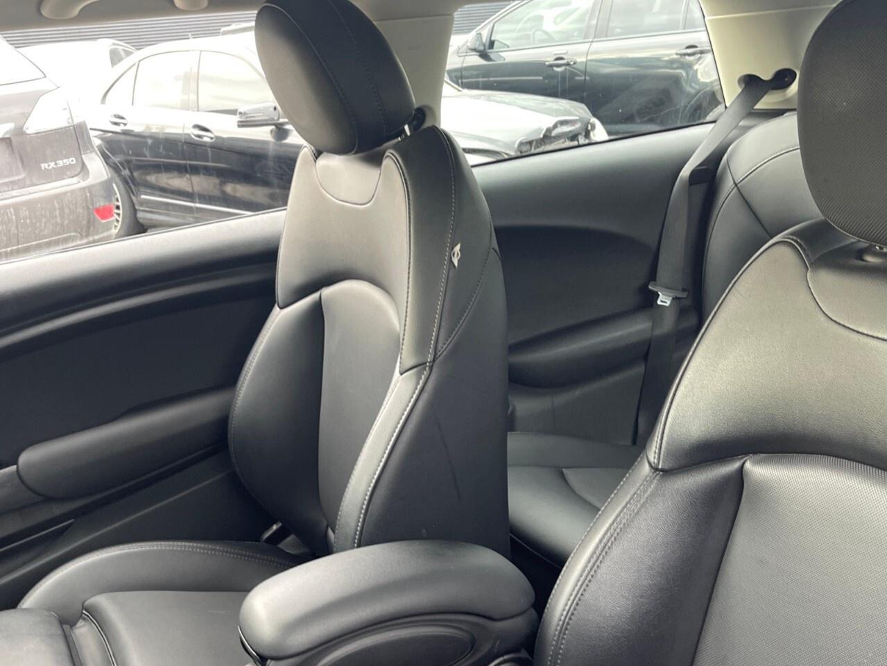 2016 MINI Cooper Hardtop 3dr HB 6spd/moonroof/heated seats /air conditionin Photo