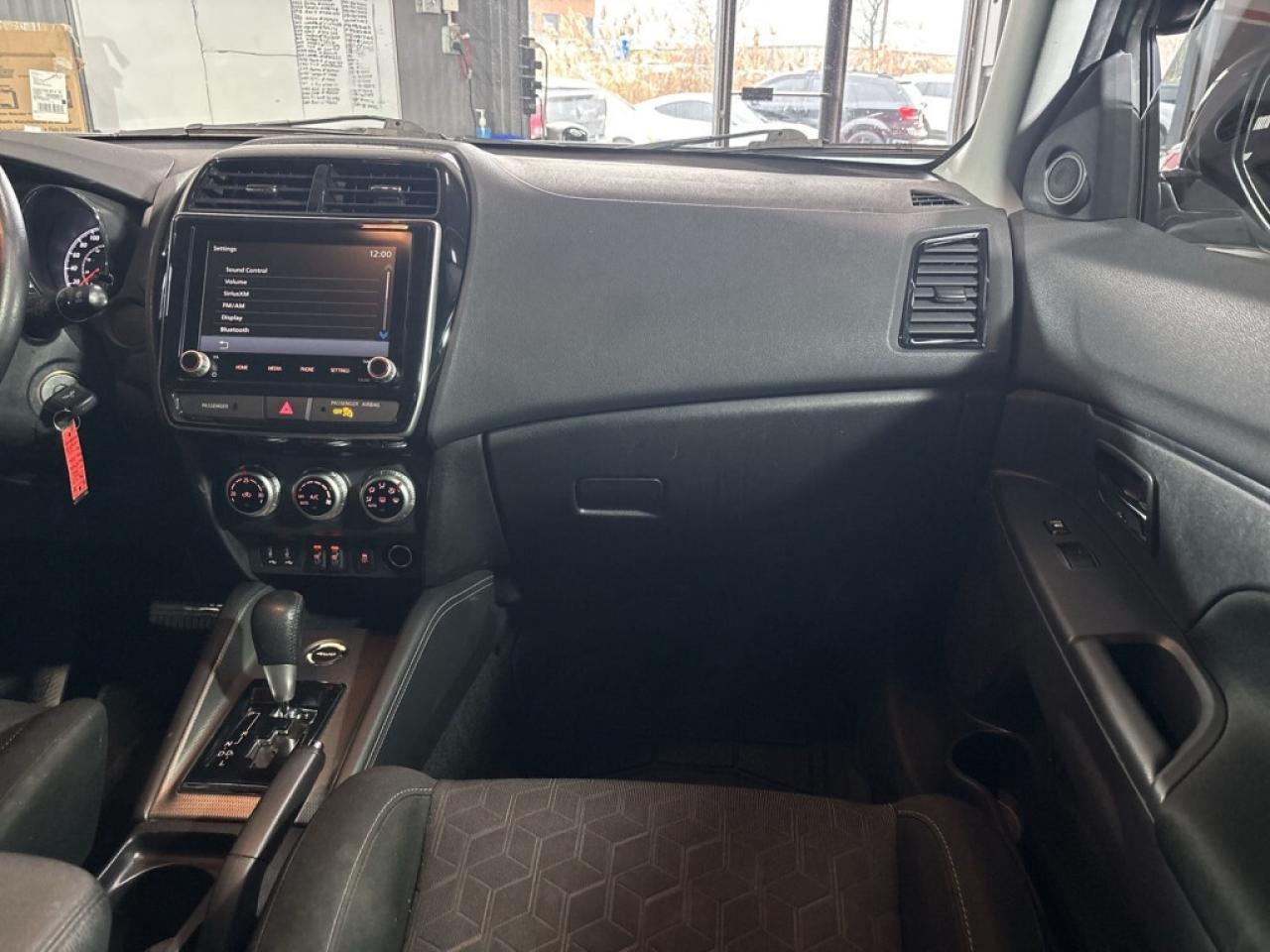 2022 Mitsubishi RVR SE AWD/Back Up Cam/Heated Seats/Clean Carfax/ Photo