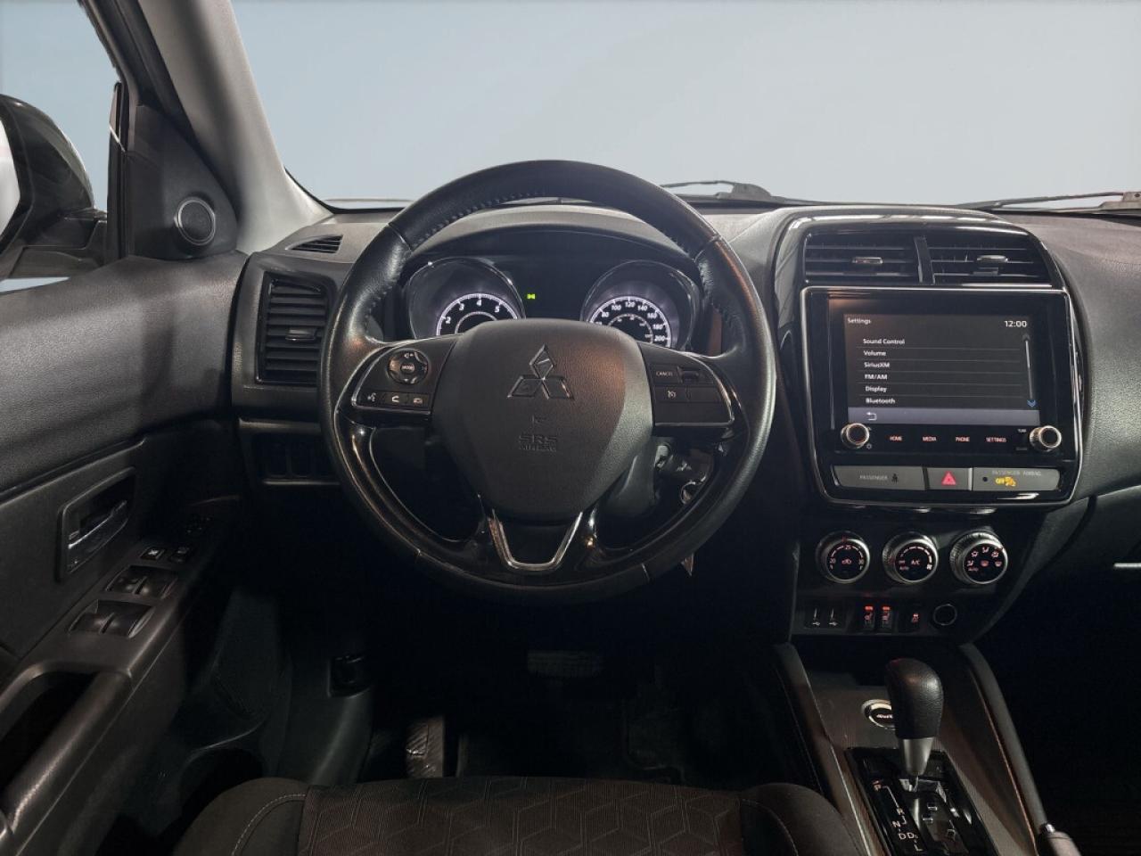 2022 Mitsubishi RVR SE AWD/Back Up Cam/Heated Seats/Clean Carfax/ Photo