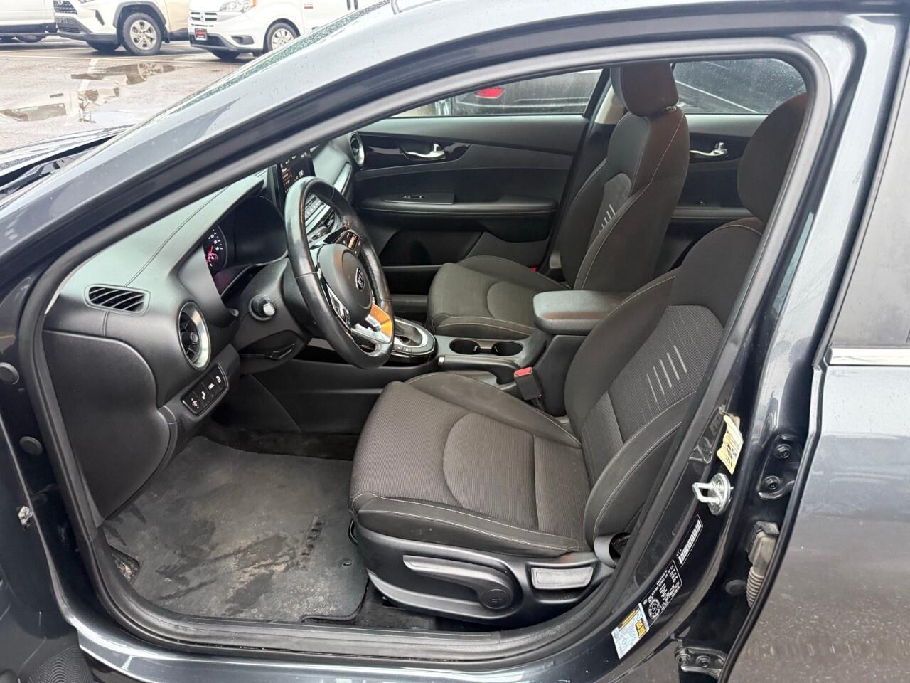 2019 Kia Forte EX IVT 2019 Kia forte EX Photo