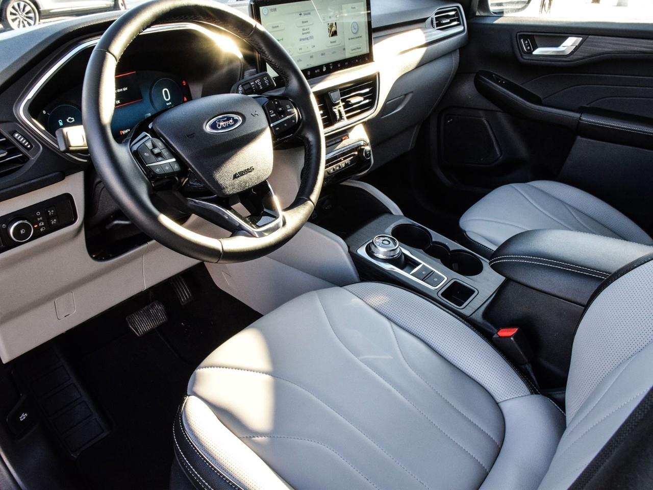 2025 Ford Escape PHEV Photo