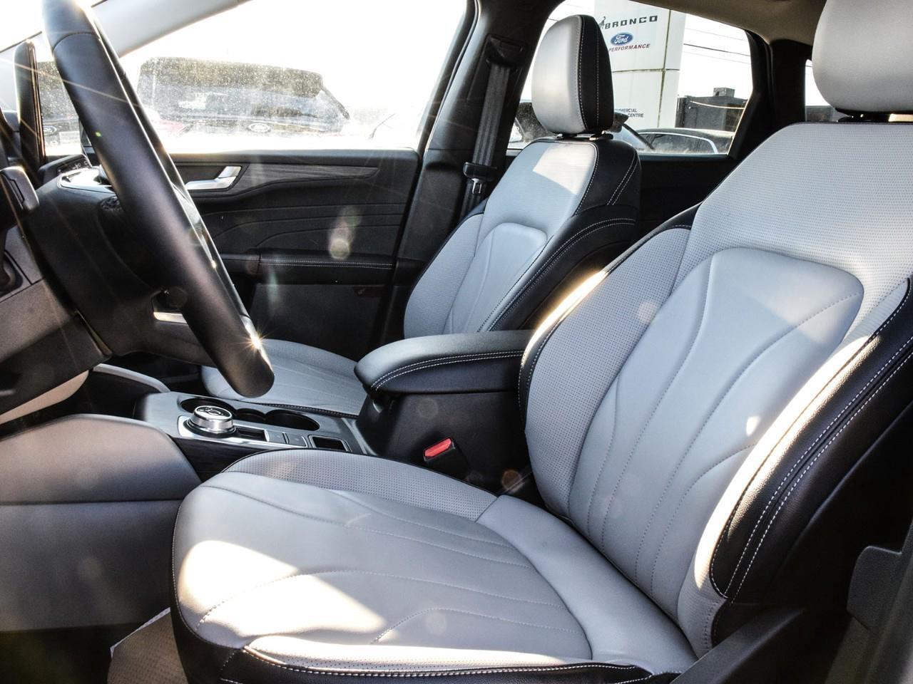 2025 Ford Escape PHEV Photo