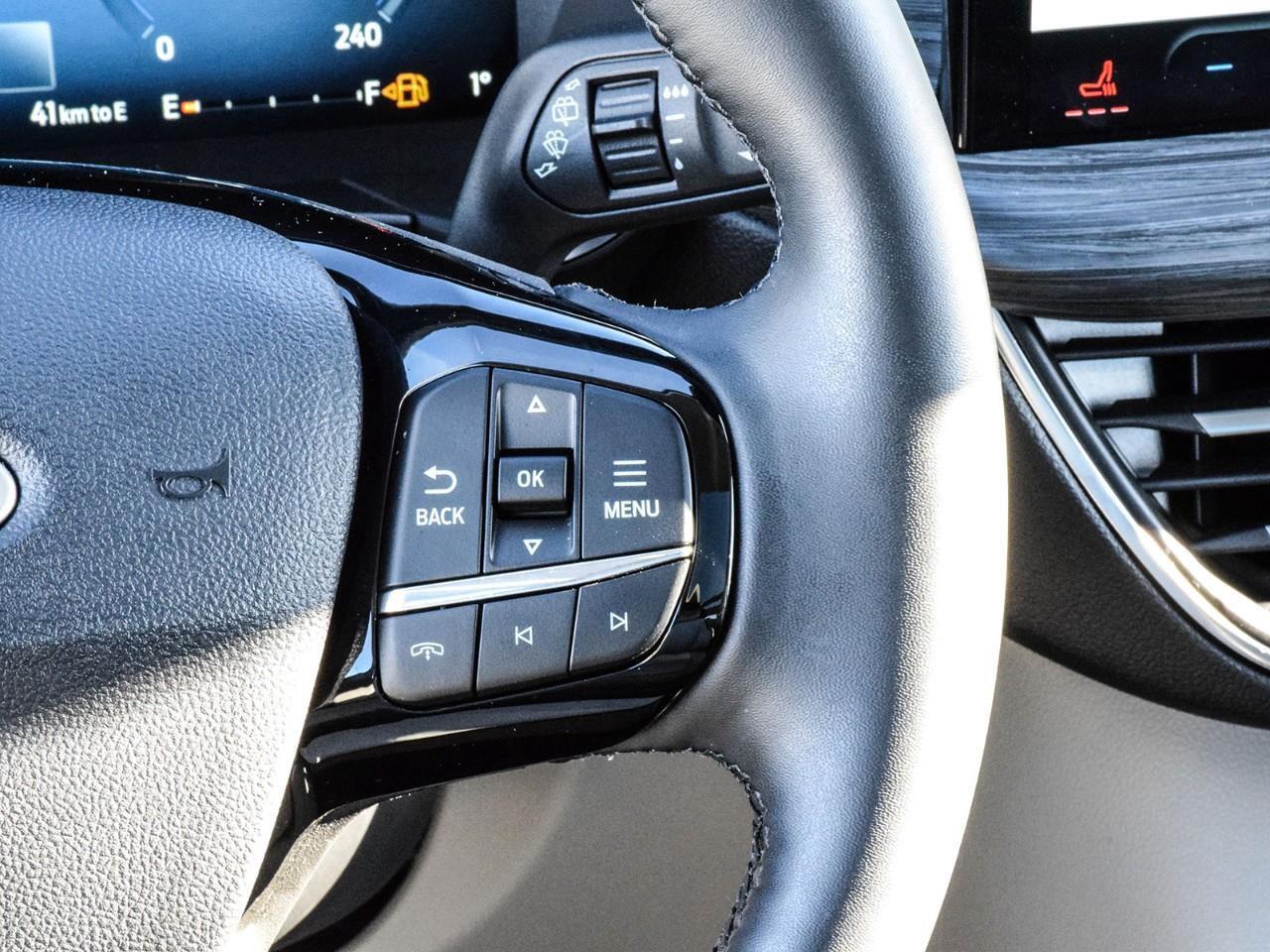 2025 Ford Escape PHEV Photo