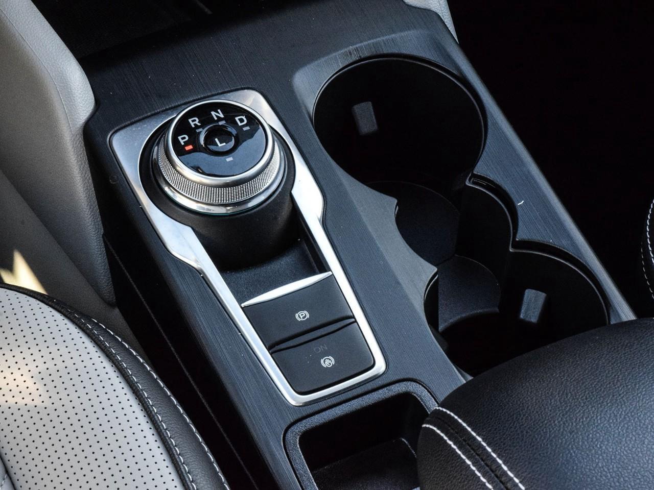 2025 Ford Escape PHEV Photo