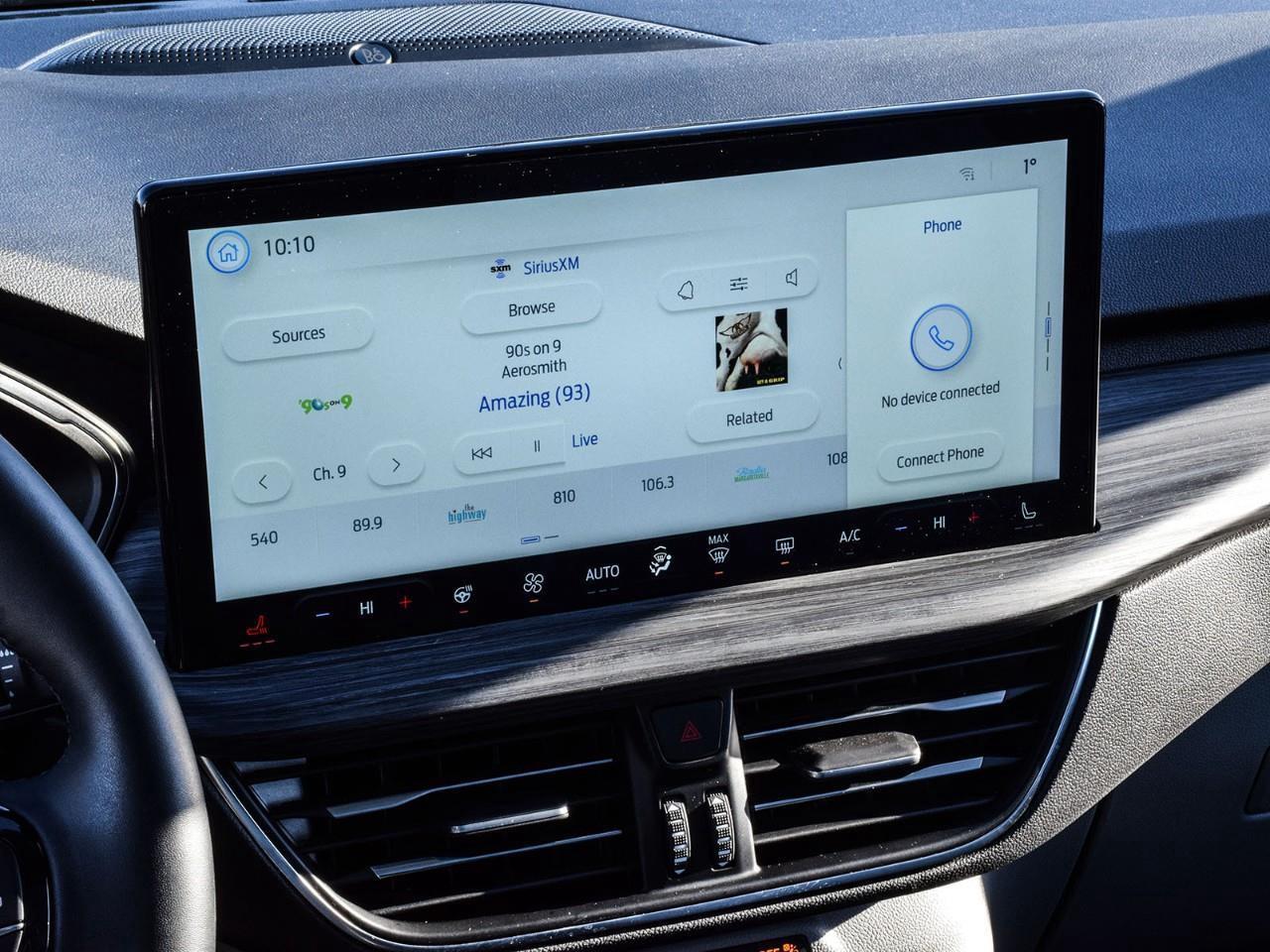 2025 Ford Escape PHEV Photo