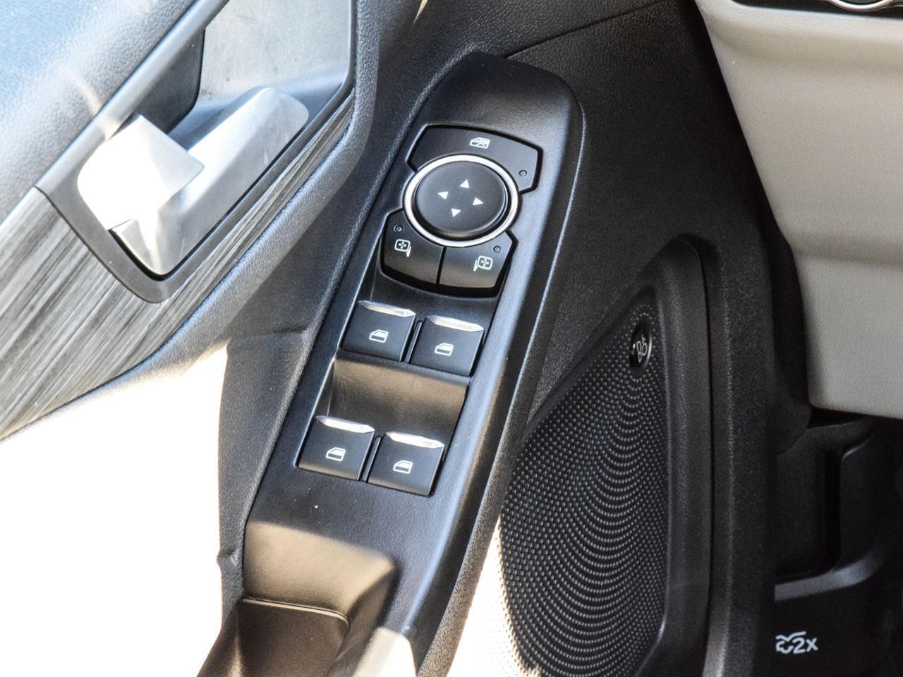 2025 Ford Escape PHEV Panoramic Sunroof   Heated Leather Seats Photo