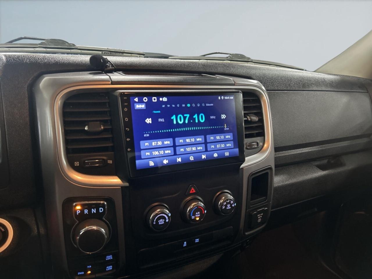2023 RAM 1500 SLT/ HEMI V8 Express PKG/Big Screen NAVI/Android C Photo