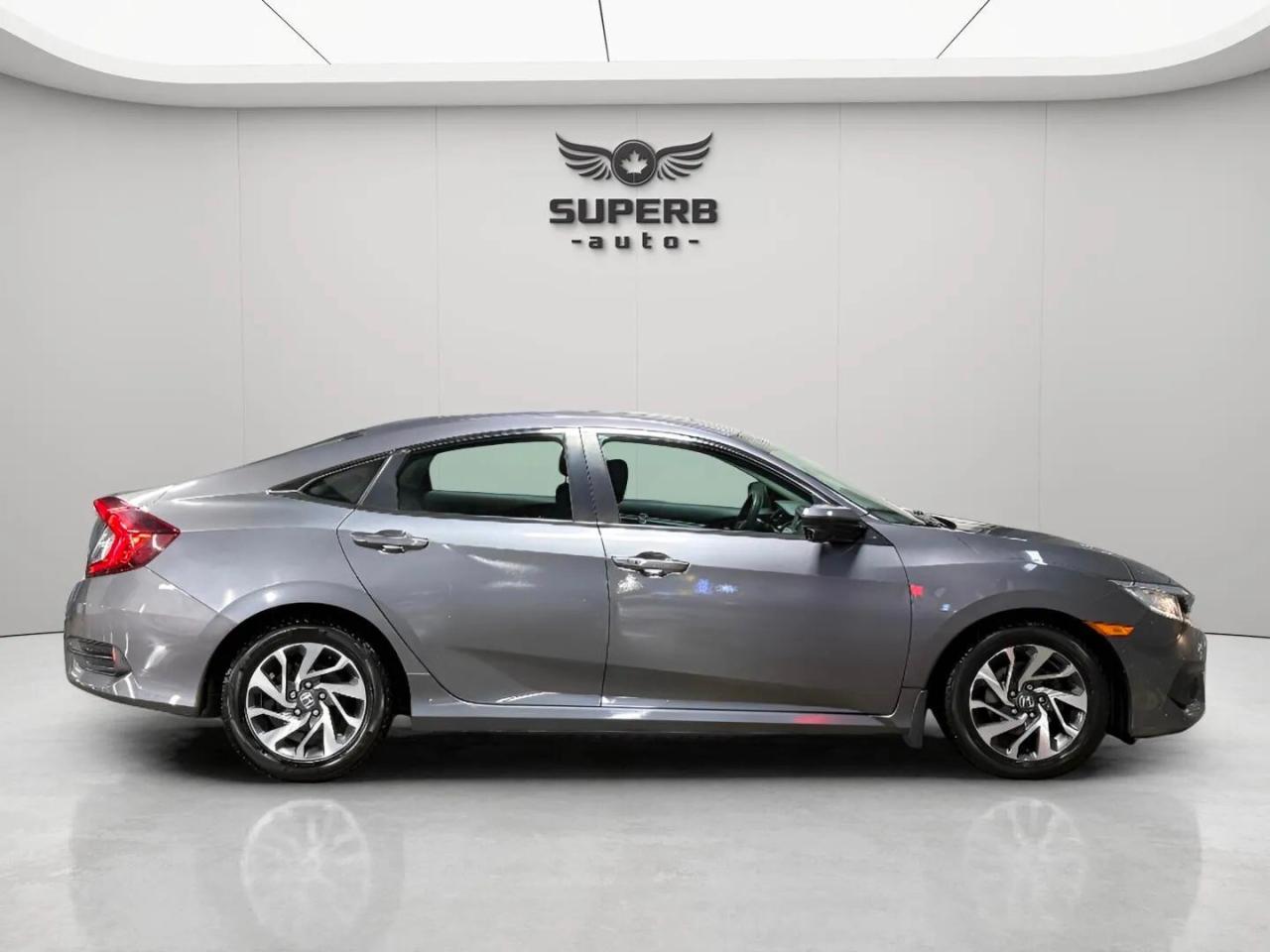 2018 Honda Civic EX    SUNROOF   LOW KM   HEATED FRONT SEATS Photo