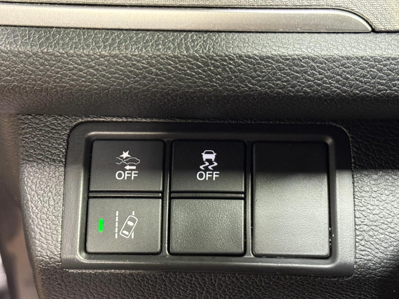 2018 Honda Civic EX    SUNROOF   LOW KM   HEATED FRONT SEATS Photo