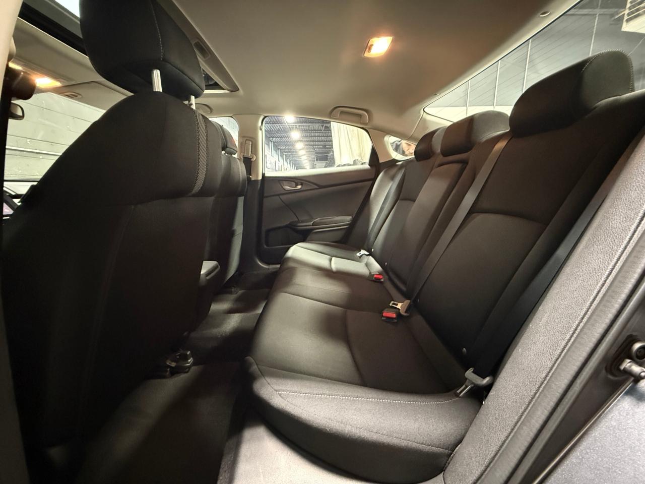 2018 Honda Civic EX    SUNROOF   LOW KM   HEATED FRONT SEATS Photo